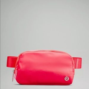 NWT Everywhere Belt Bag Pale Raspberry